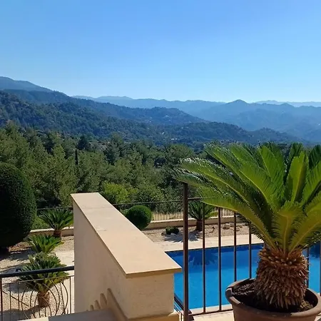 Tranquility In The Mountains Pera Pedi